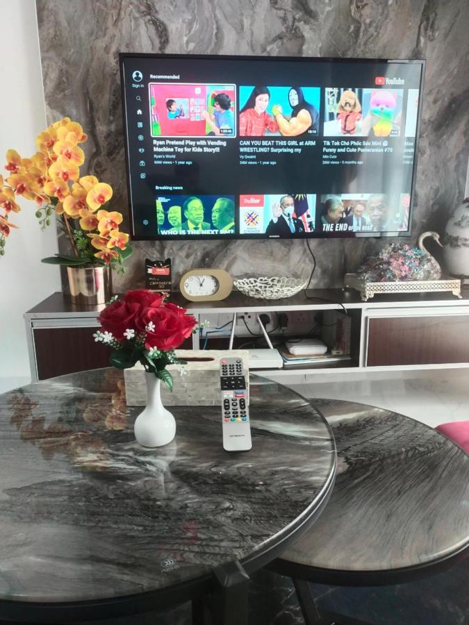 Cmk Troika Apartmen#Free Netflix コタバル エクステリア 写真