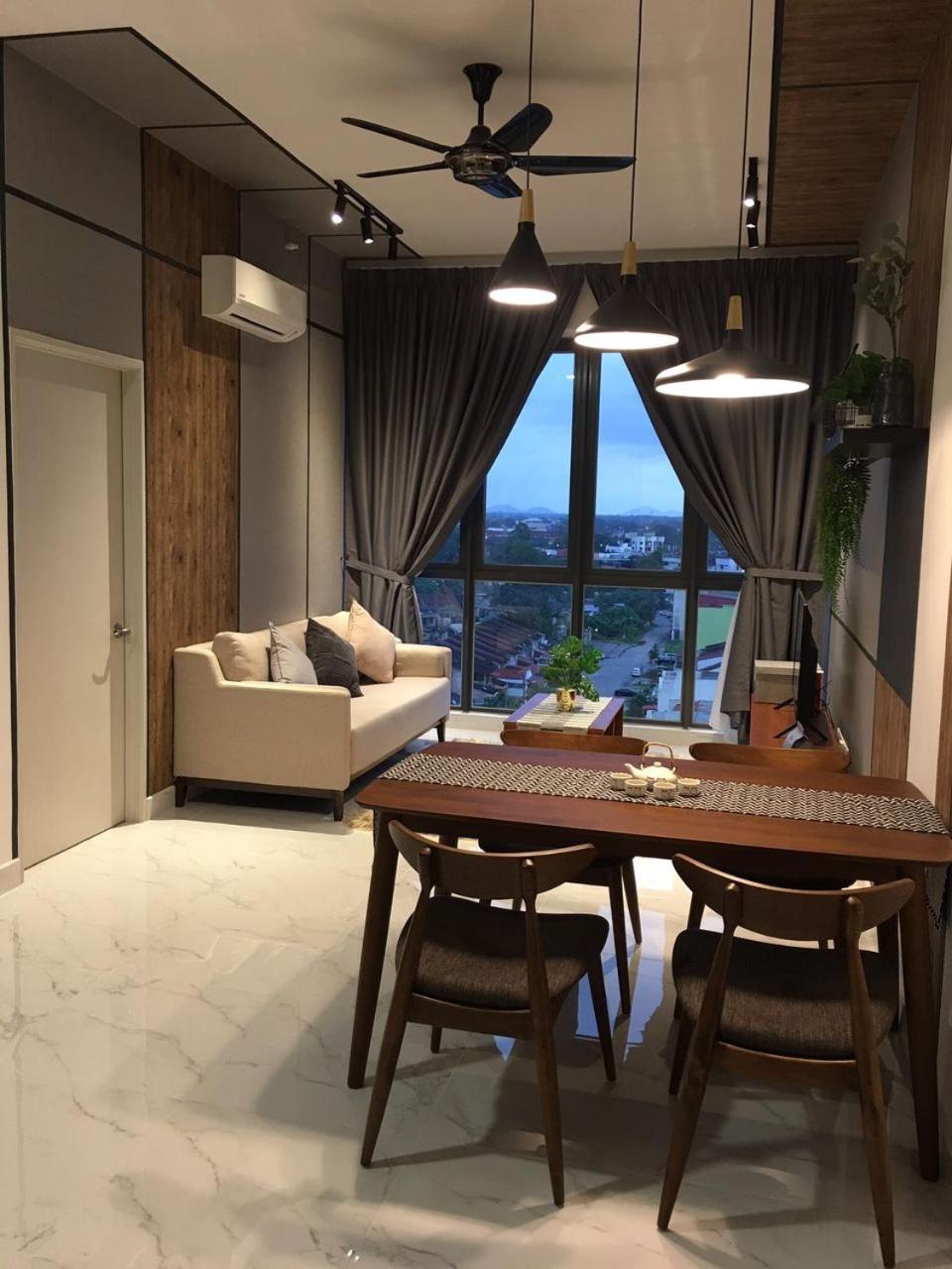 Cmk Troika Apartmen#Free Netflix コタバル エクステリア 写真